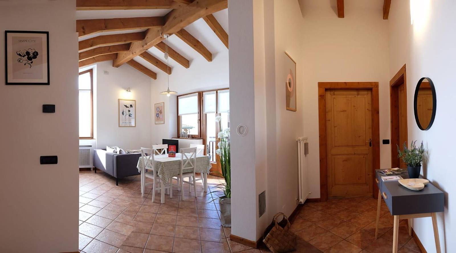 La Casa Di Athos Apartment Tenna Екстериор снимка