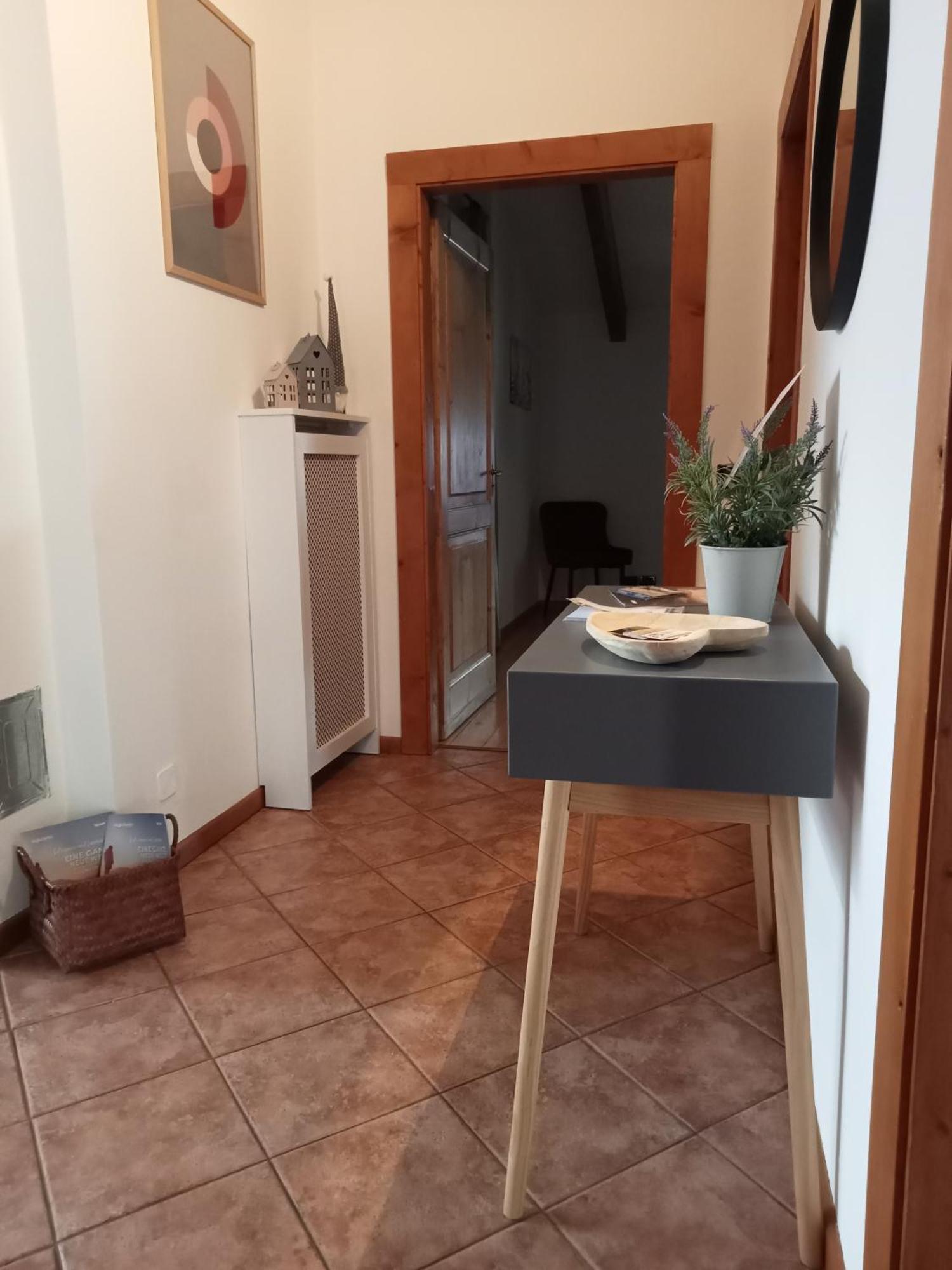 La Casa Di Athos Apartment Tenna Екстериор снимка